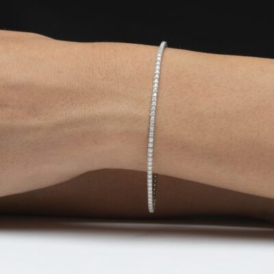 18 Ayar Beyaz Altın 3.14 ct Pırlanta Taşlı Su Yolu Bilezik